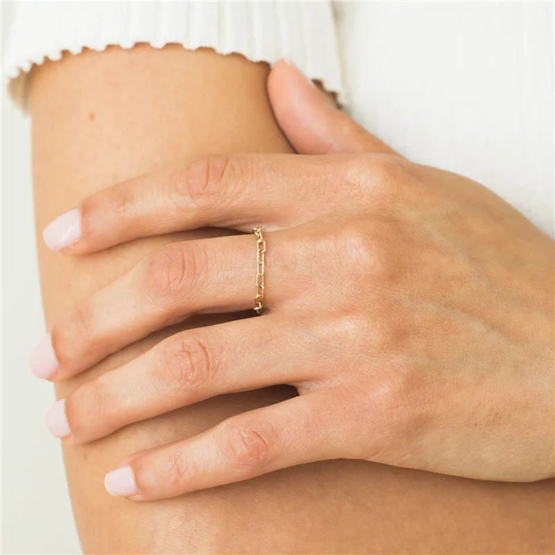 14K Gold Paperclip Chain Ring | Minimalist Knuckle & Stacking Ring for Women